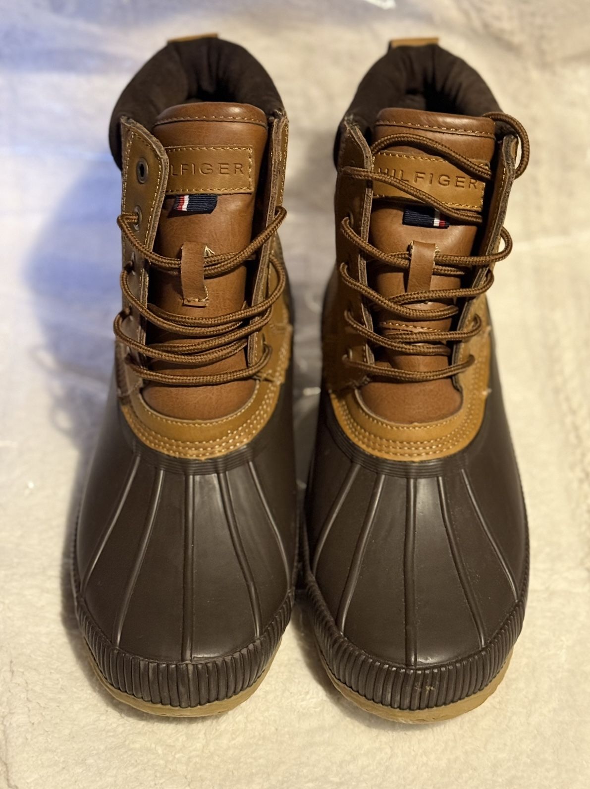 Men Tommy Hilfiger Size 10