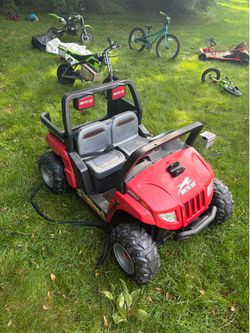 Arctic Cat Ride-On Car