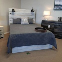 SPECIAL] Cambeck Whitewash Panel Bedroom Set