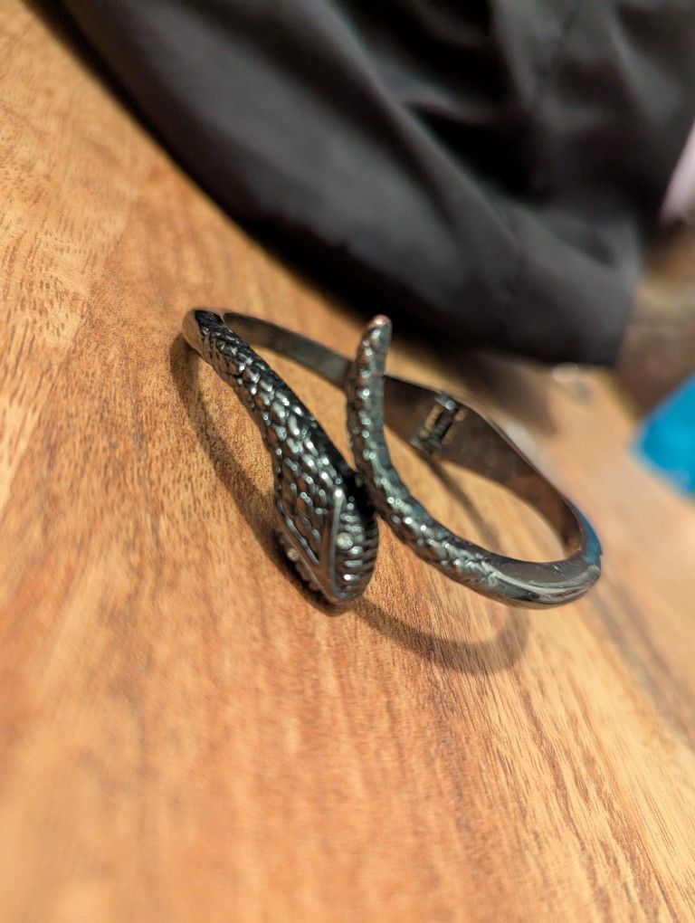 Snake Bracelet 