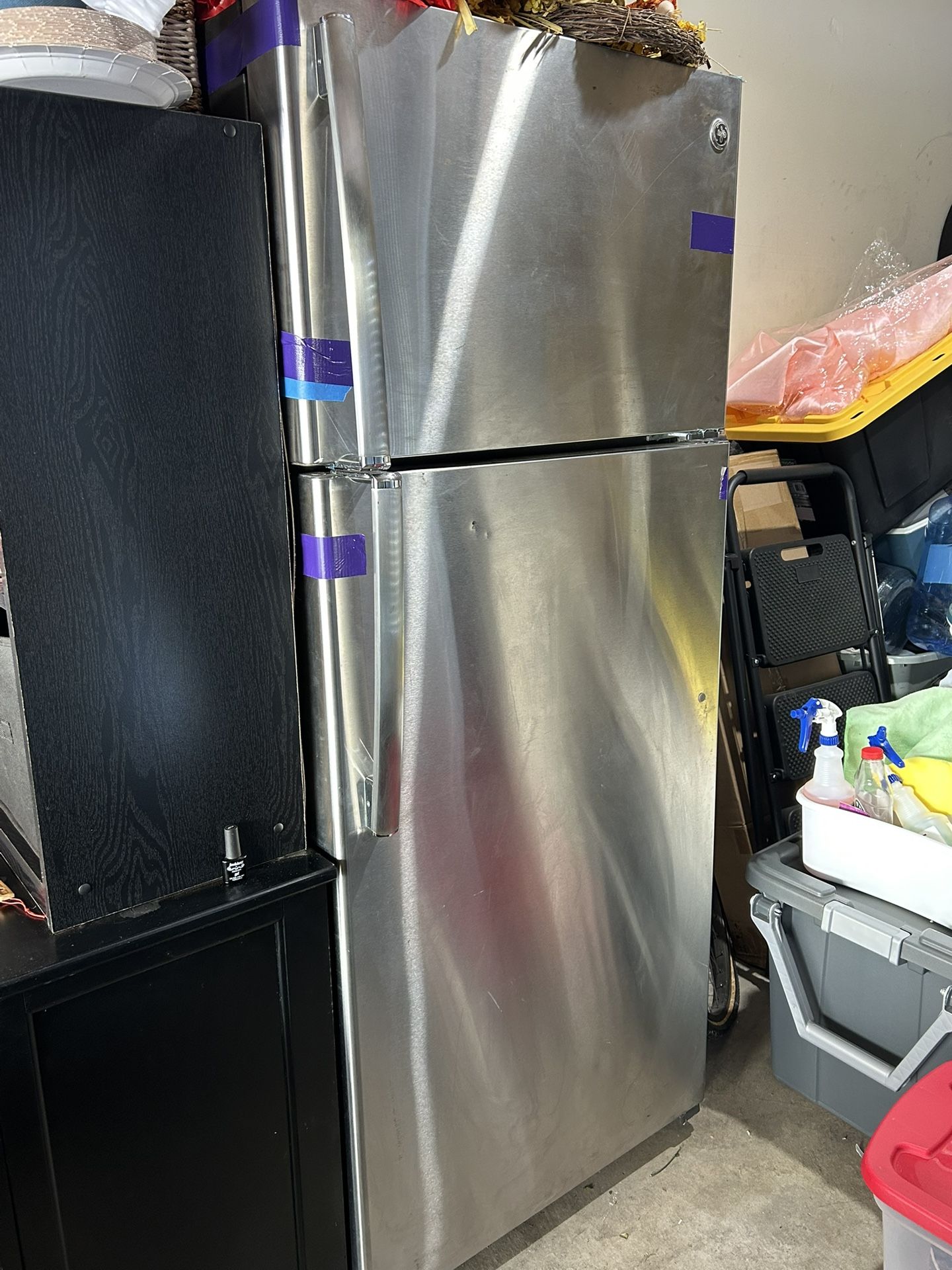 GE standard refrigerator