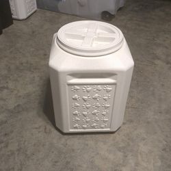 Pet Food Storage