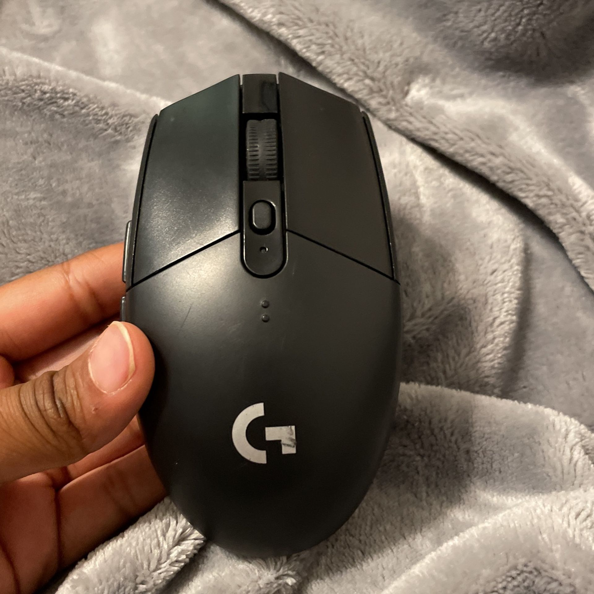 Logitech G504