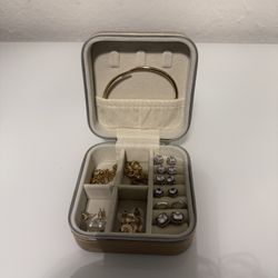 Guess jewelry box