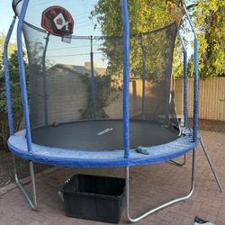 10 Foot trampoline With Basketball Hoop