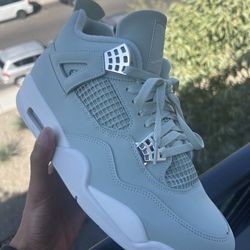 Jordan 4 Seafoam