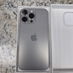 iPhone 16 Pro Max Unlocked