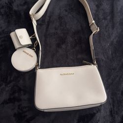 Micheal Kors Crossbody Bag