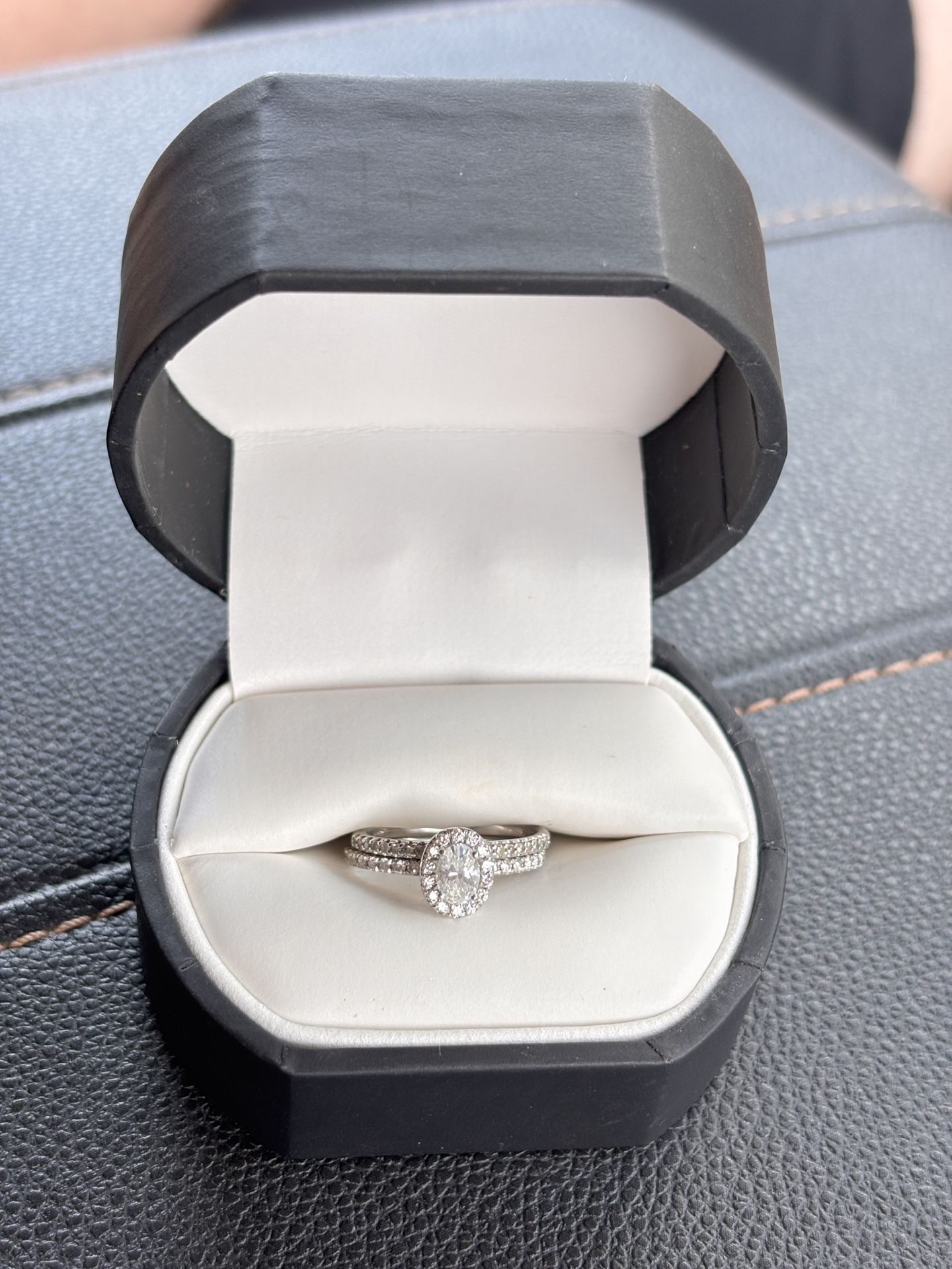 Custom made VS1 diamond