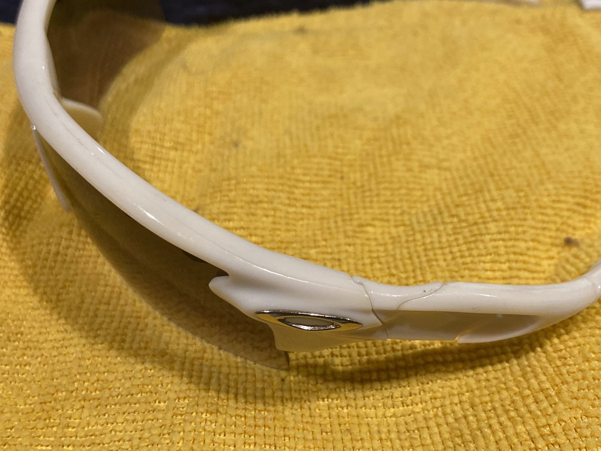 Oakley glasses 80 bucks normal wear