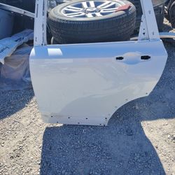 2017 + Honda Crv Rear Left Door 