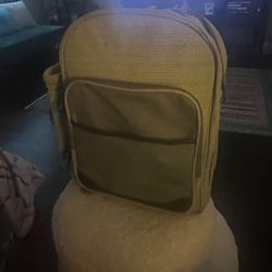 picnic kit for two backpack green  with wine bottle holder