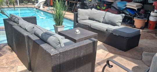 7pc ( can Rearrange ) outdoor furniture sofa set  w cushions  (no plant / candle) pool deck balcony patio porch garden lawn dock lounge chairs