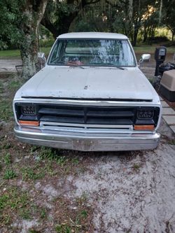 1989 dodge d100 v6