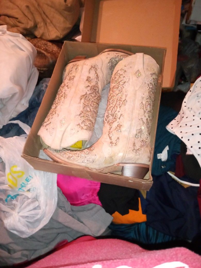 White Cowgirl Boots