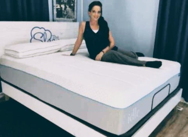 Sleep Great Tonight ๐ค 14" King Luxury Memory Foam W Ice Cooling Fabric. 2 FREE King Luxury Pillows. Free Local Delivery Today ๐