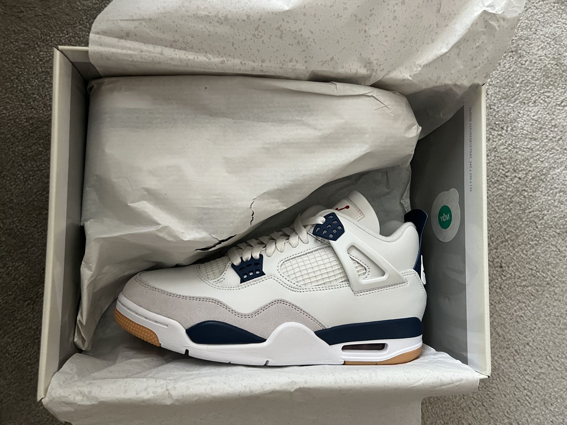 Jordan 4 SB