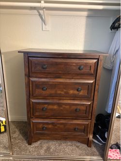 Dresser