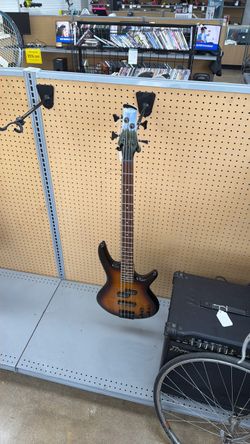 Ibanez, silver tone, and no brand
