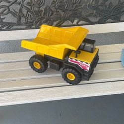Tonka Truck 354 Yellow