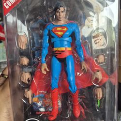 DC Comic Superman Action Figure Collector Ite