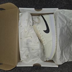 NIKE JORDAN 1 LOW COCONUT MILK (WOMEN)