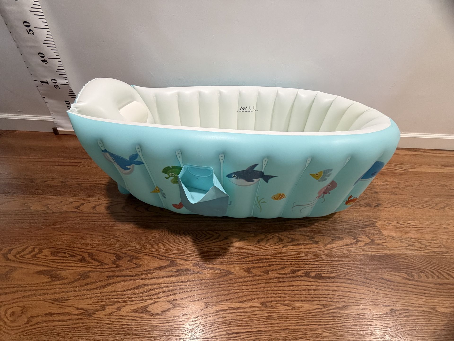 Baby bathtub /pool