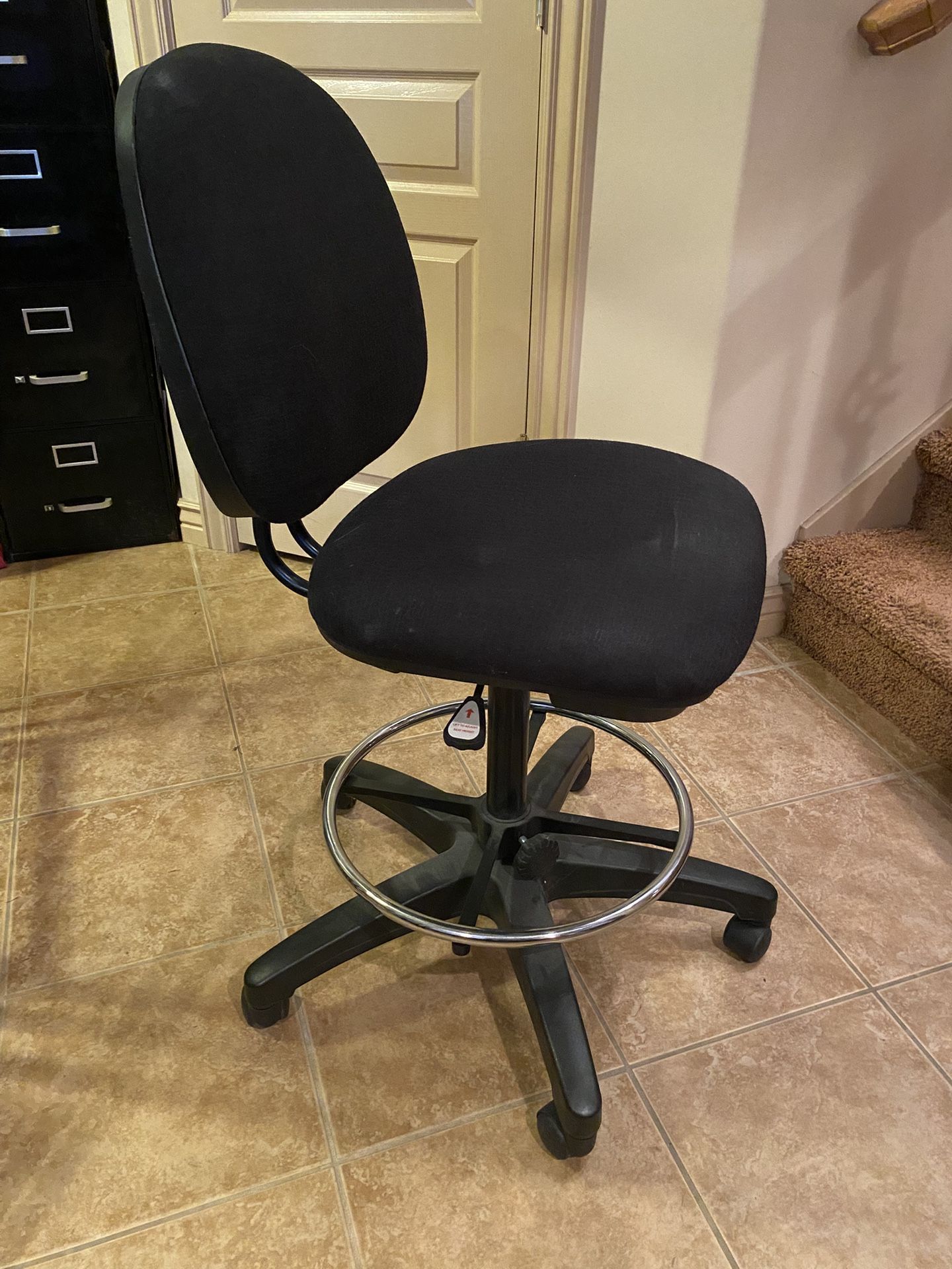 Office Chair- Great Cushion Black/grey X2