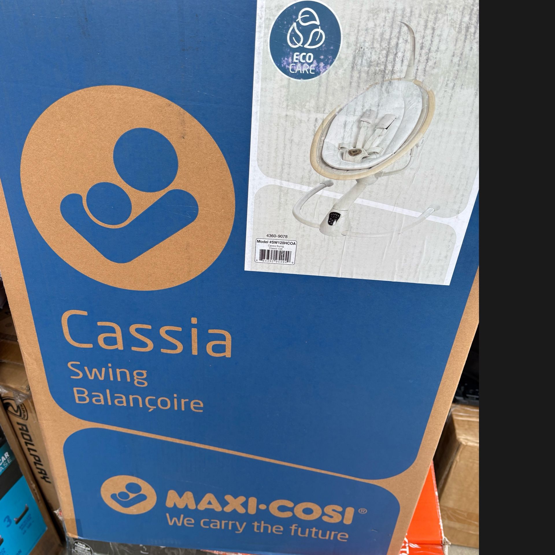 New in box Maxi Cosi Cassia Swing $130 firm cash only pick.Up east Palmdale off 47th