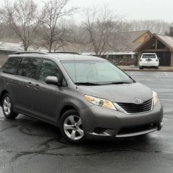 2011 Toyota Sienna