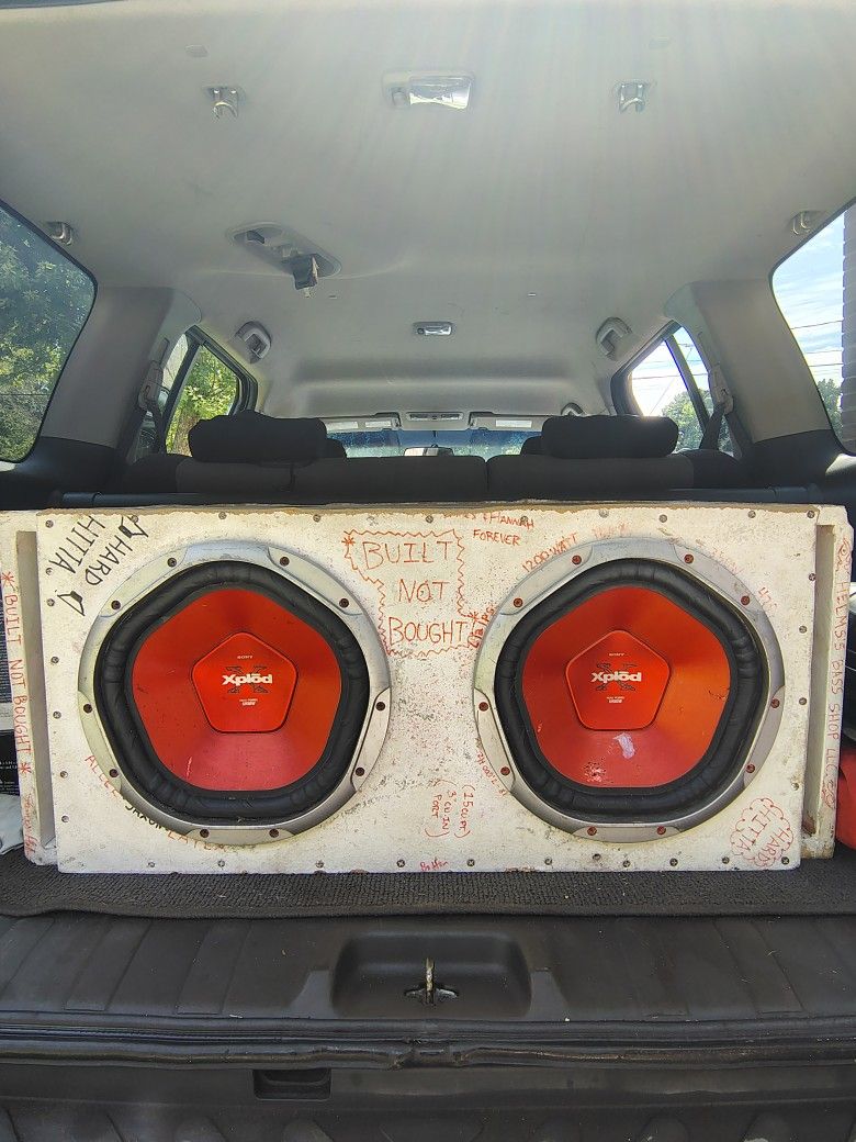 12s Sony Xplods 1200 Watts