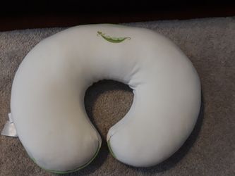 Nursing pillow