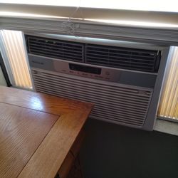 Frigidaire Window AC Unit