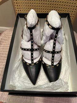 Gorgeous NEW Black heels by Inc in box Sice 7