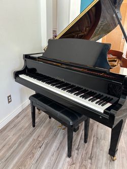 SOJIN Medium Grand Piano 5’7
