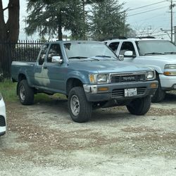 1990 Toyota Pickup