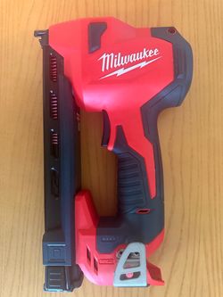 Milwaukee M12 Cable Stapler – 2448-20 – Tool Only