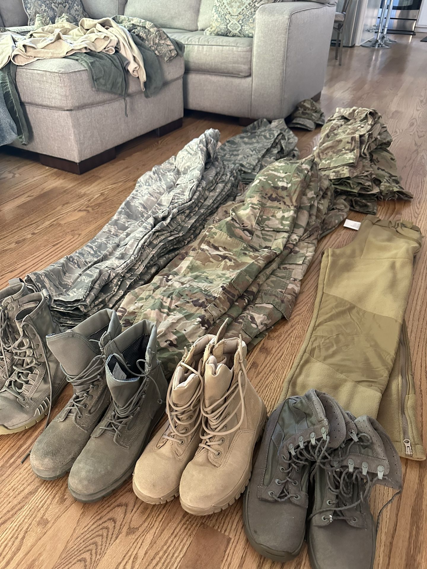 Authentic Army/Air Force Combat Uniform Trouser/Jacket/Boots/Hats OCP BDU