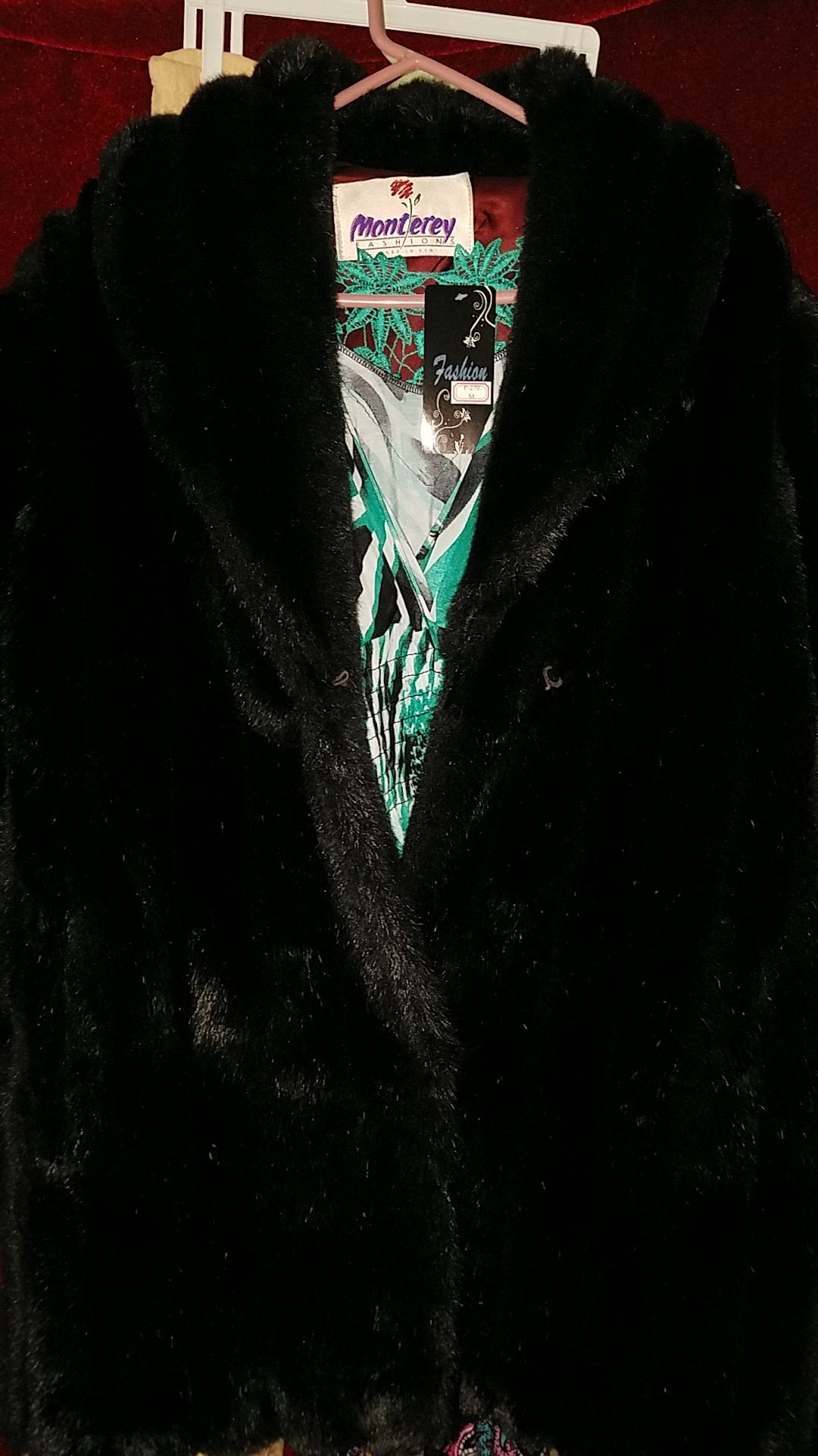 Black faux fur sz 10