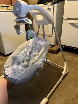 Ingenuity InLighten Baby Swing – Excellent Condition – Clean – All Parts Included