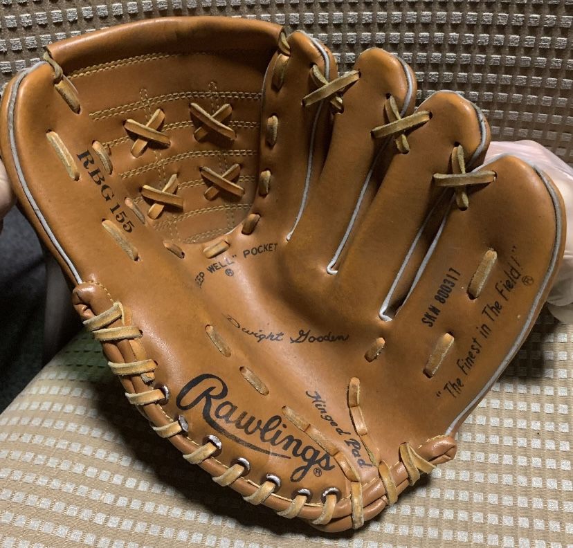 Rawlings 11” RBG155 Dwight Gooden right hand throw baseball glove mitt 