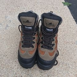 Everest  Thinsulate  Boots  Zize 10