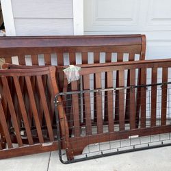 Wooden Adjustable Baby Crib