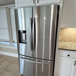 Samsung 28 cu. ft. 3 Door French Door Refrigerator ( Quick Delivery Across CA )