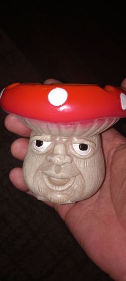 Brand new lightup mushroom face ashtray