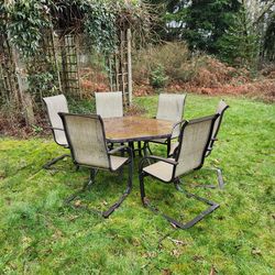 Outdoor table and chairs