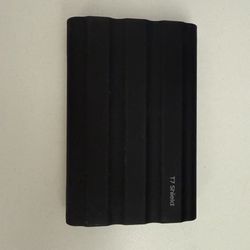 Samsung T7 Shield 4TB Portable SSD - 1050MB/s, Rugged, Water & Dust Resistant, for Content Creators - Black