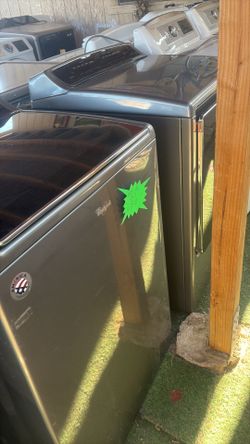 Nice whirlpool set washer and gas Driyer 3 months warranty