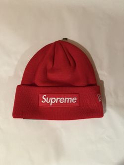RED SUPREME BEANIE