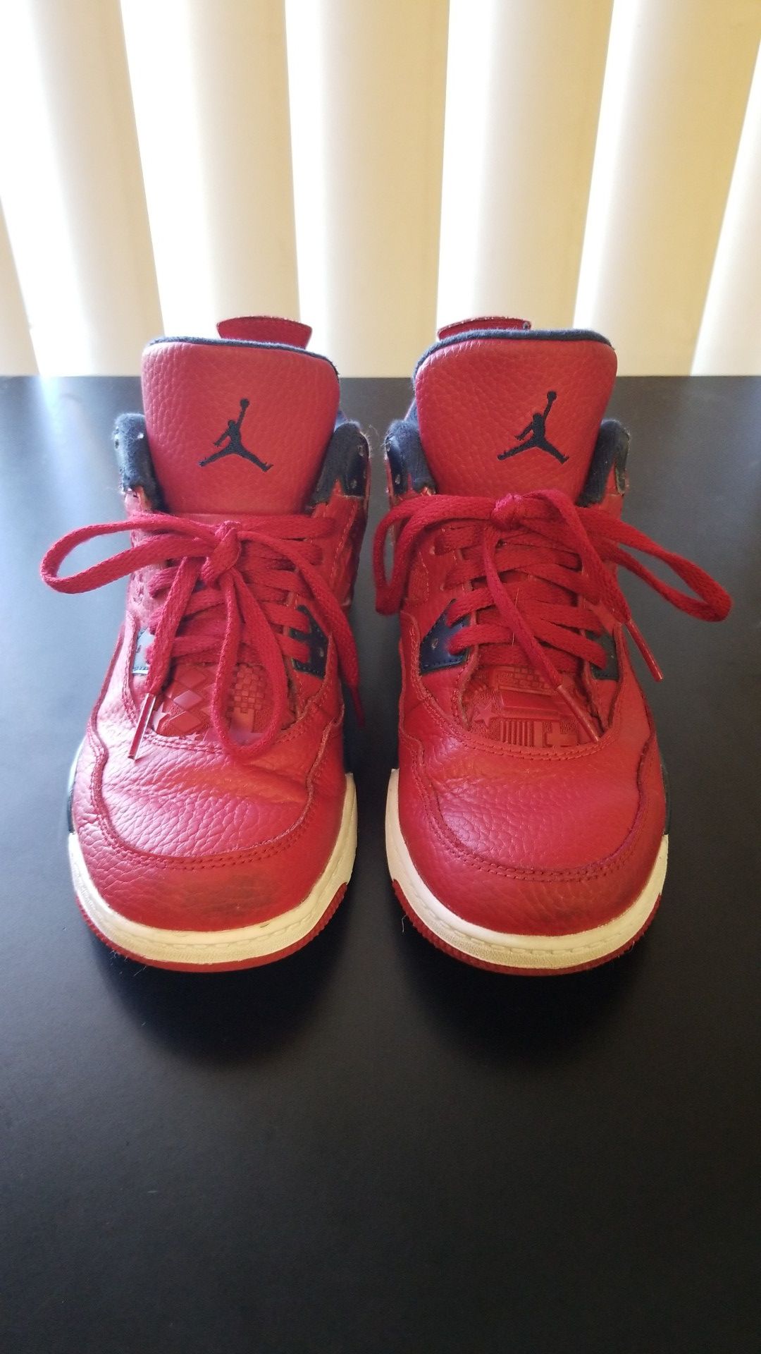 Nike Air Jordan 4 boys size 3Y